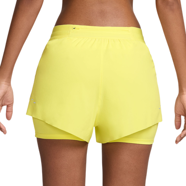Къси панталони Nike Nike Swift 2-in-1 Running Shorts Жълто | hj5376-712, 1
