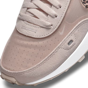 Кецове и обувки Nike Waffle One SE W Кафяво | DJ9776-200, 3