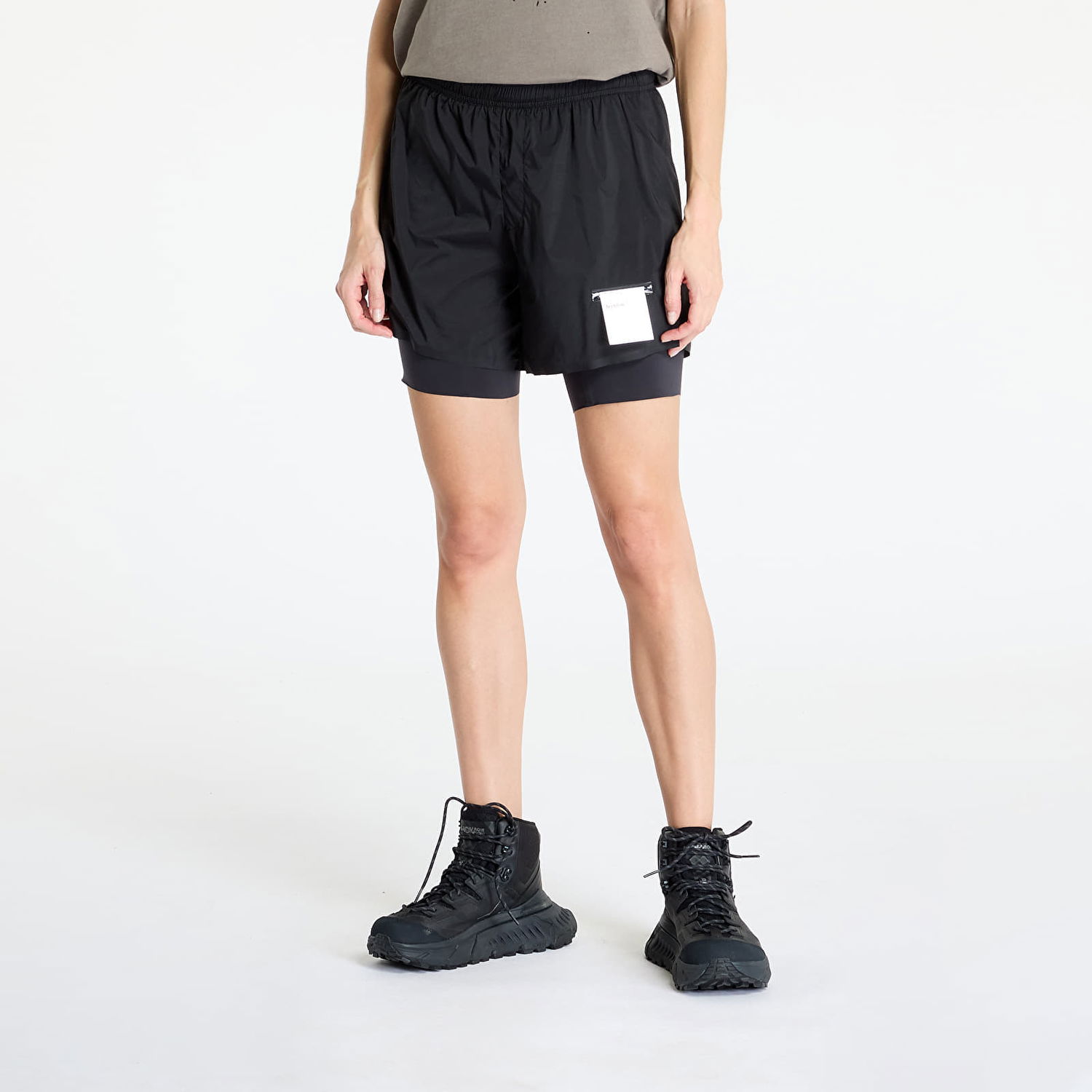 Къси панталони Satisfy TechSilk 8 Shorts UNISEX Black Черно | 12002-BK, 1