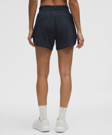 Къси панталони lululemon Track That High-Rise Lined Short 5" Черно | prod11130485, 2