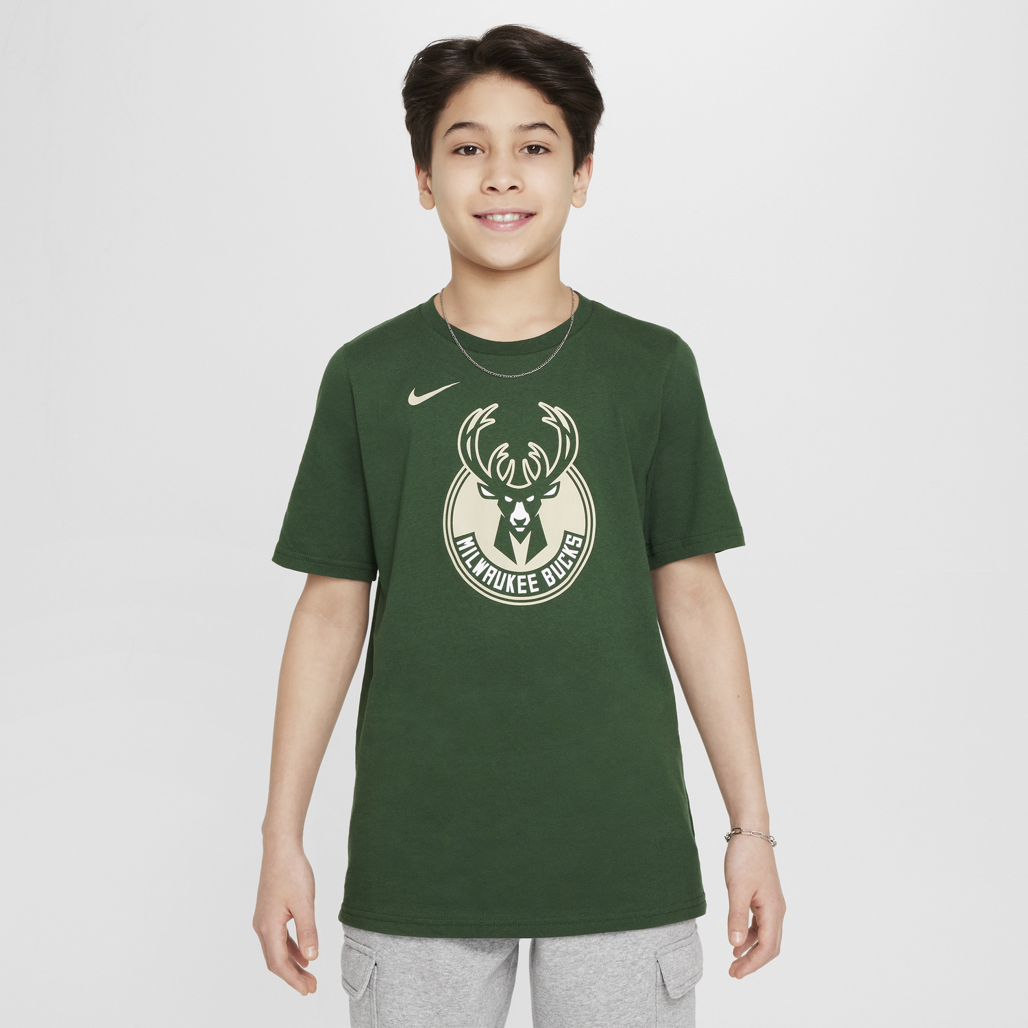 Тениска Nike Nike NBA Milwaukee Bucks Essential Logo T-Shirt Зелено | FZ8610-323, 1