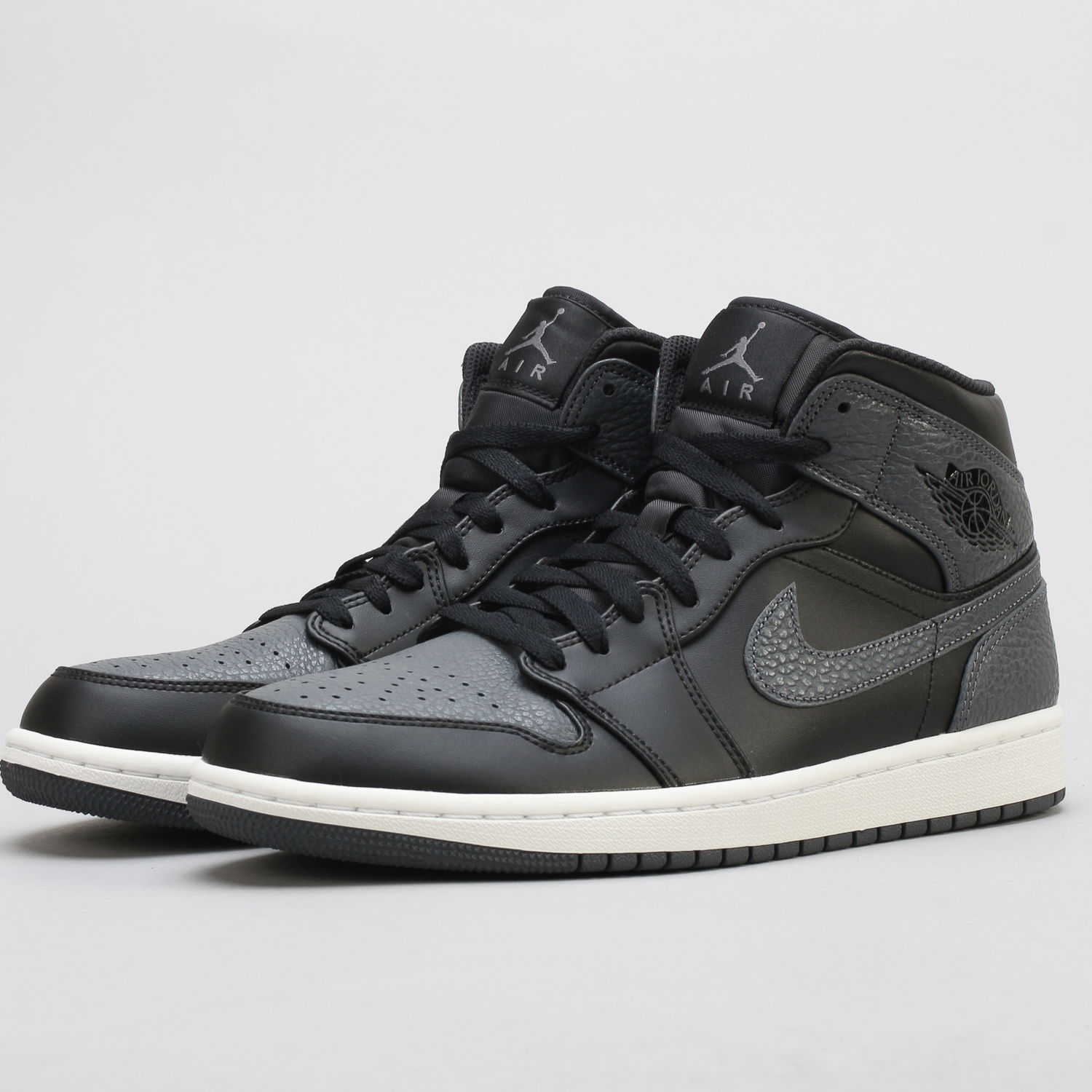 Кецове и обувки Jordan Air Jordan 1 Mid "Dark Grey" Черно | 554724-041, 1