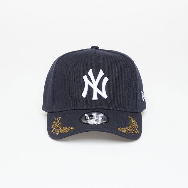 New York Yankees MLB Tonal Icon 9FORTY E-Frame Adjustable Cap