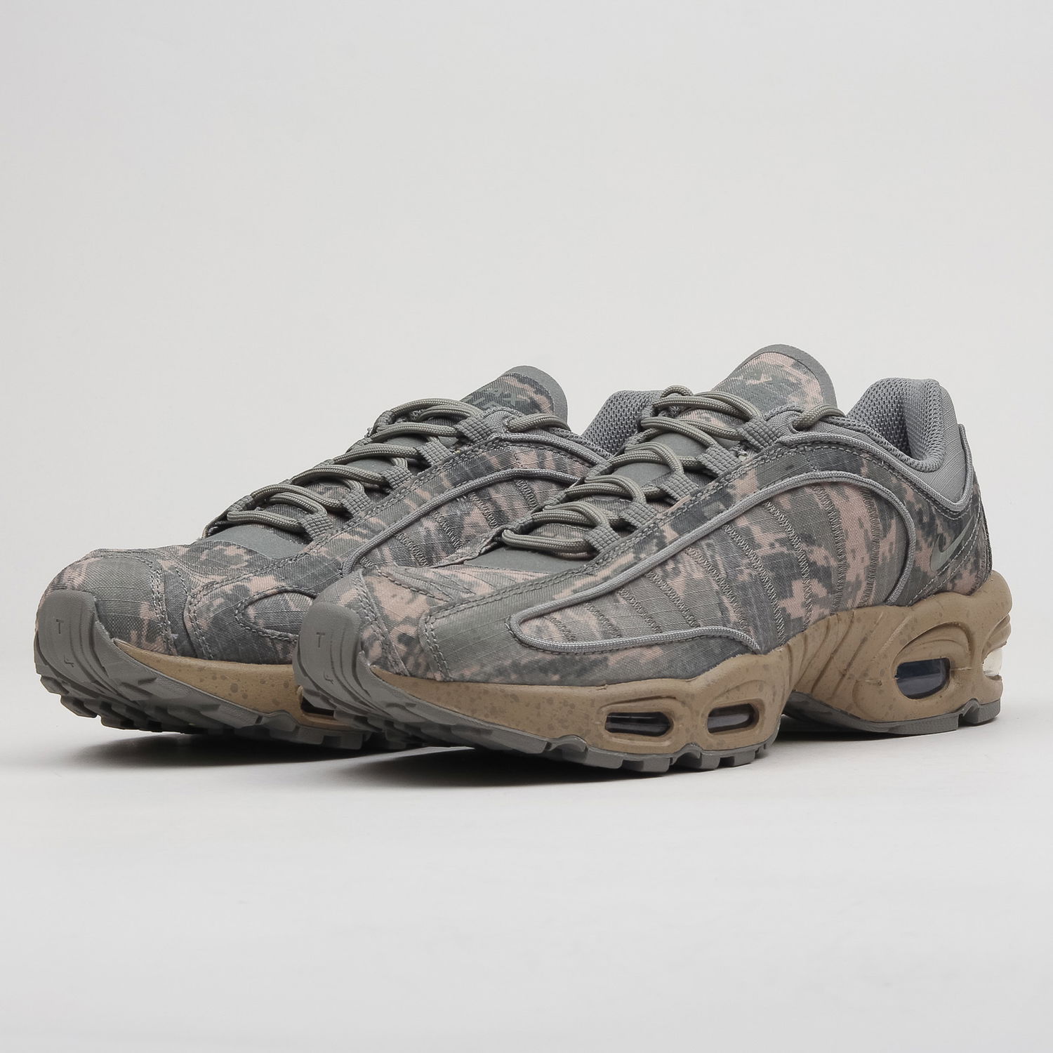 Кецове и обувки Nike Air Max Tailwind 4 SP Бежово | BV1357-001, 0