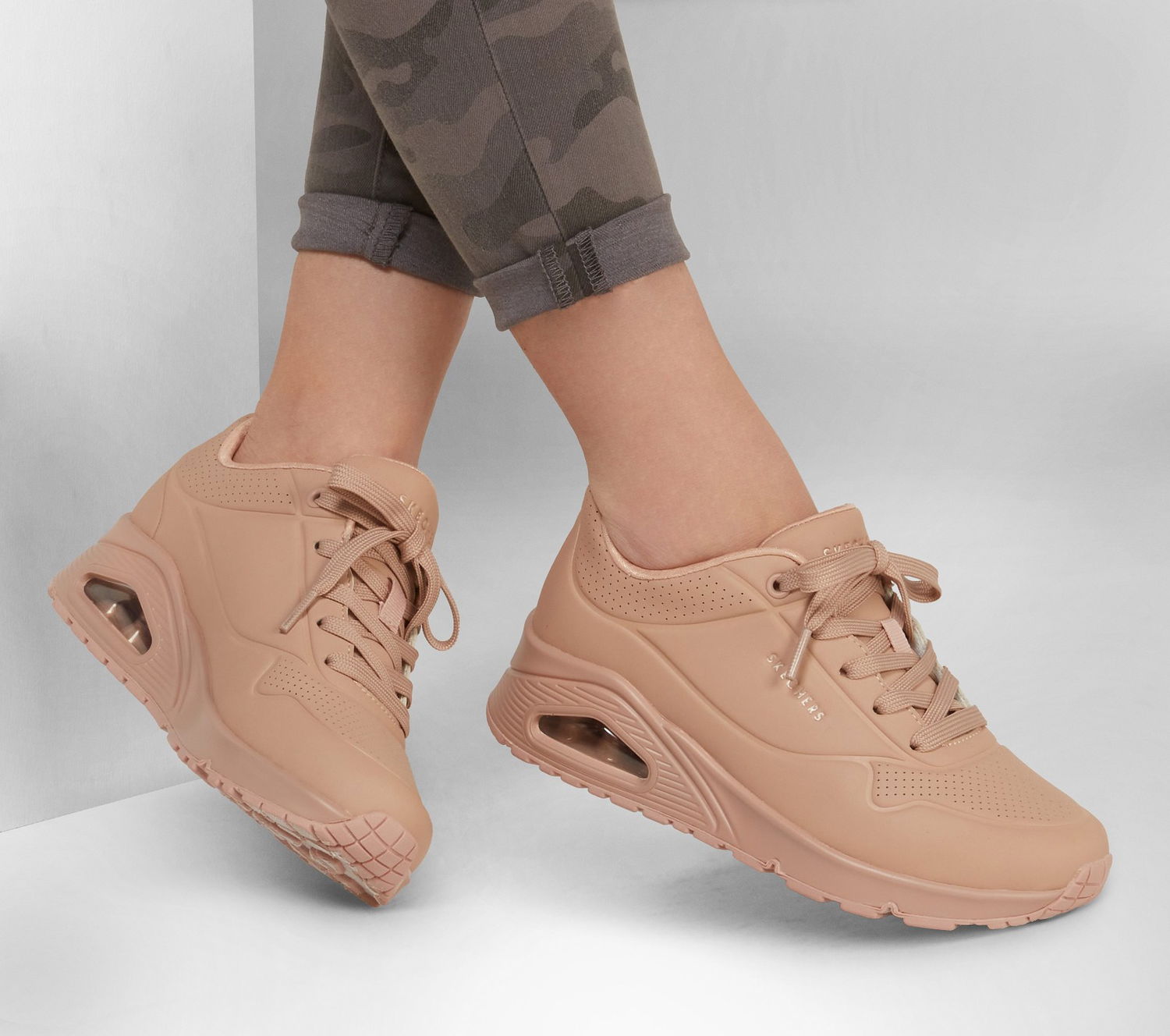 Кецове и обувки Skechers Uno Бежово | 73690-SND, 1