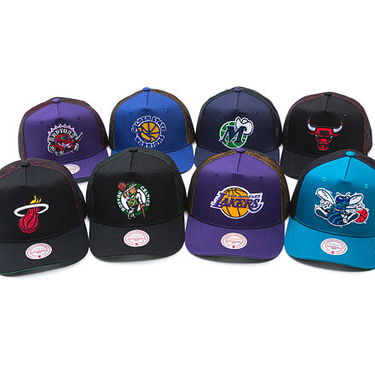 Шапка с козирка Mitchell & Ness Mitchell & Ness NBA Tremor Trucker Snapback Hat Miami Heat Черно | HT11505-MHEBLCK, 5