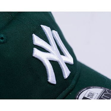 Шапка с козирка New Era 9TWENTY MLB Nos League Essential New York Yankees - Dark Green / White One Size Зелено | 60471473, 3