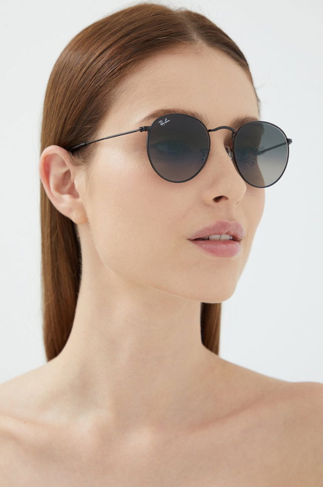 Ray-Ban Round Metal Sunglasses