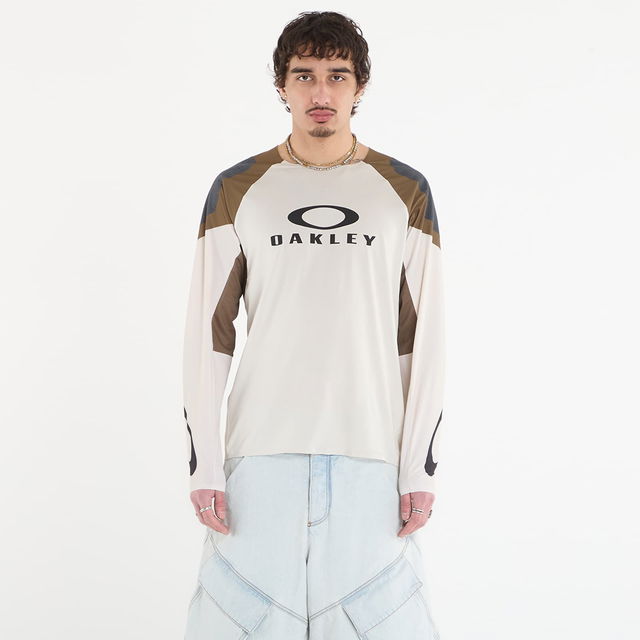 OAKLEY product image