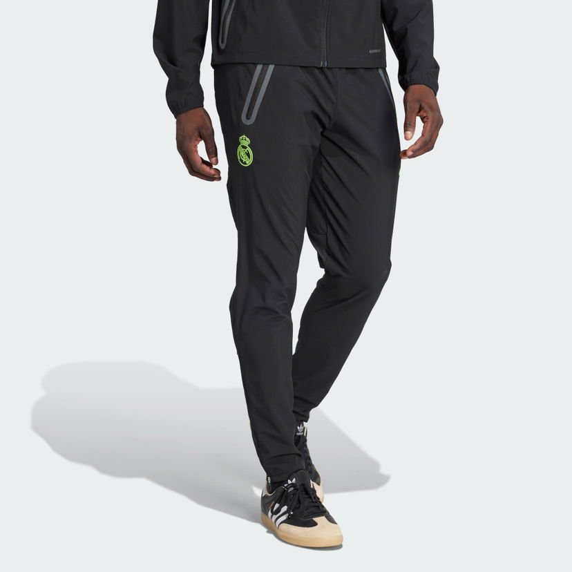 Спортни панталони adidas Performance Real Madrid Tiro 25 Pro Vis Tech Travel Pants Черно | JV5323