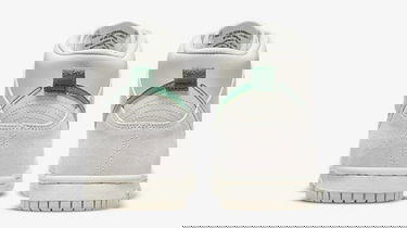 Кецове и обувки Nike Dunk High SE "First Use Pack - Green Noise" GS Сиво | DD0733-001, 2