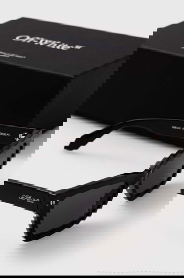 Слънчеви очила Off-White Off-White Angular Quote-Detailed Sunglasses Черно | OERI110.541007, 2