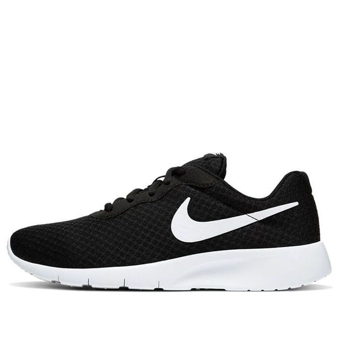 Кецове и обувки Nike Nike Tanjun Черно | 818381-011