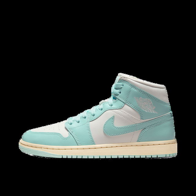 Jordan 1 Mid Light Dew W