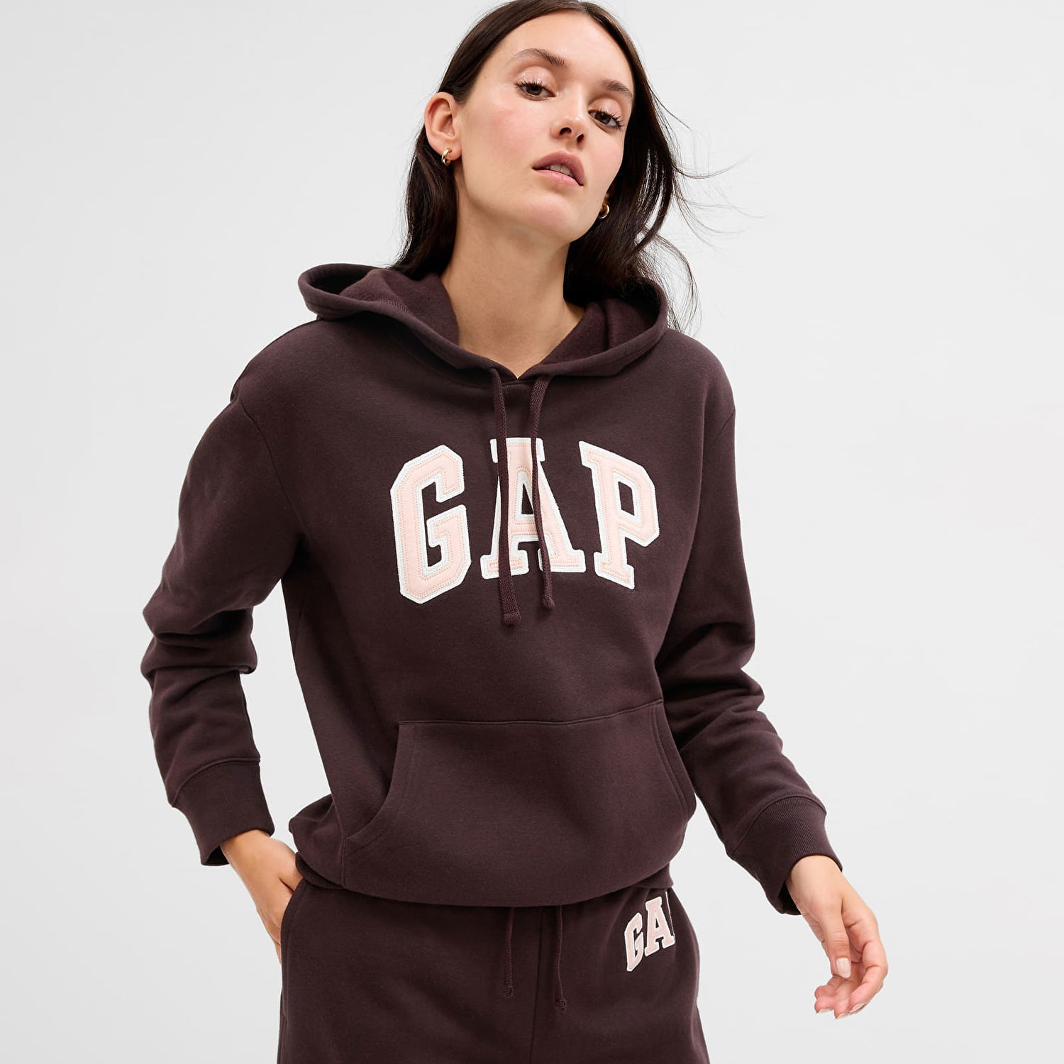 Суитчър GAP Logo Pullover Hoodie Turkish Coffee Кафяво | 463506-35, 0