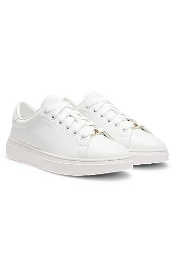 Облекло и аксесоари BOSS Embossed Logo Leather Бяло | 50548110
