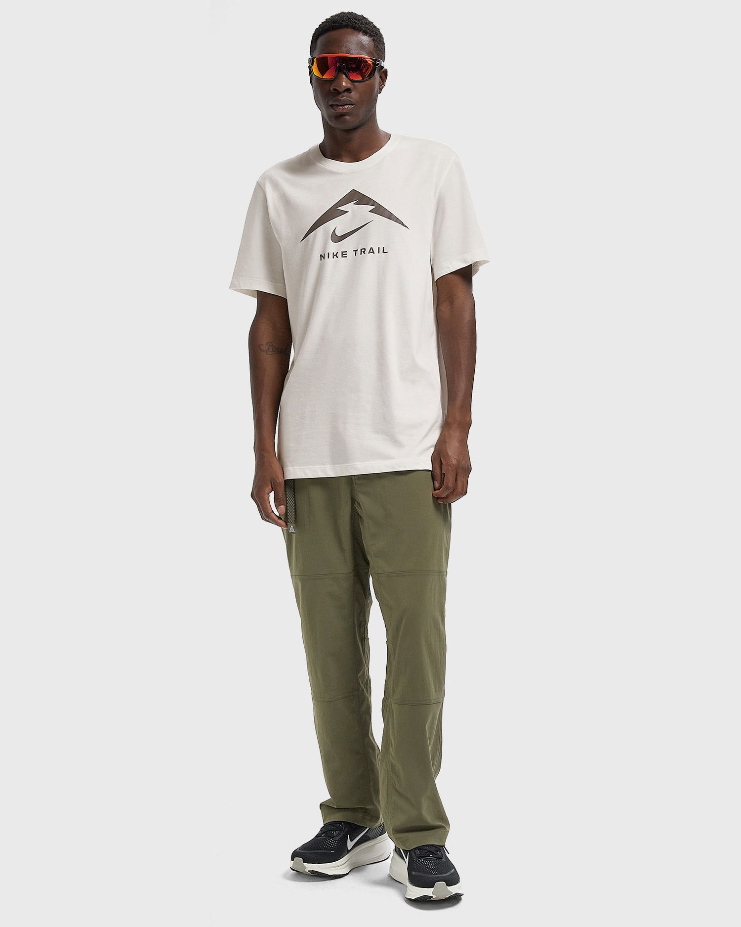 Тениска Nike Trail Logo T-Shirt Бяло | FQ3914-133, 1
