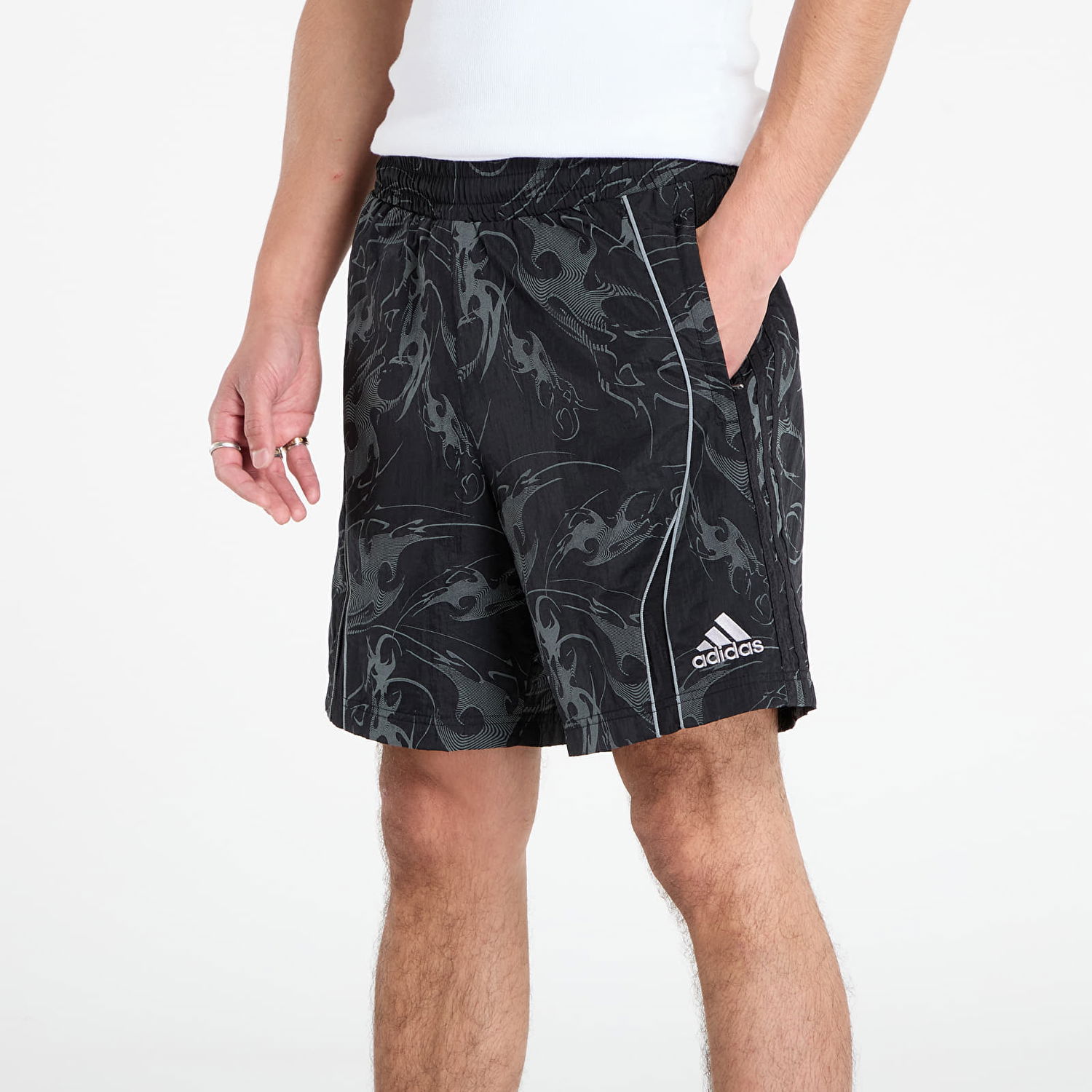 Къси панталони adidas Originals Adilenium Season 4 Teamgeist Woven Shorts Черно | KF8525, 1