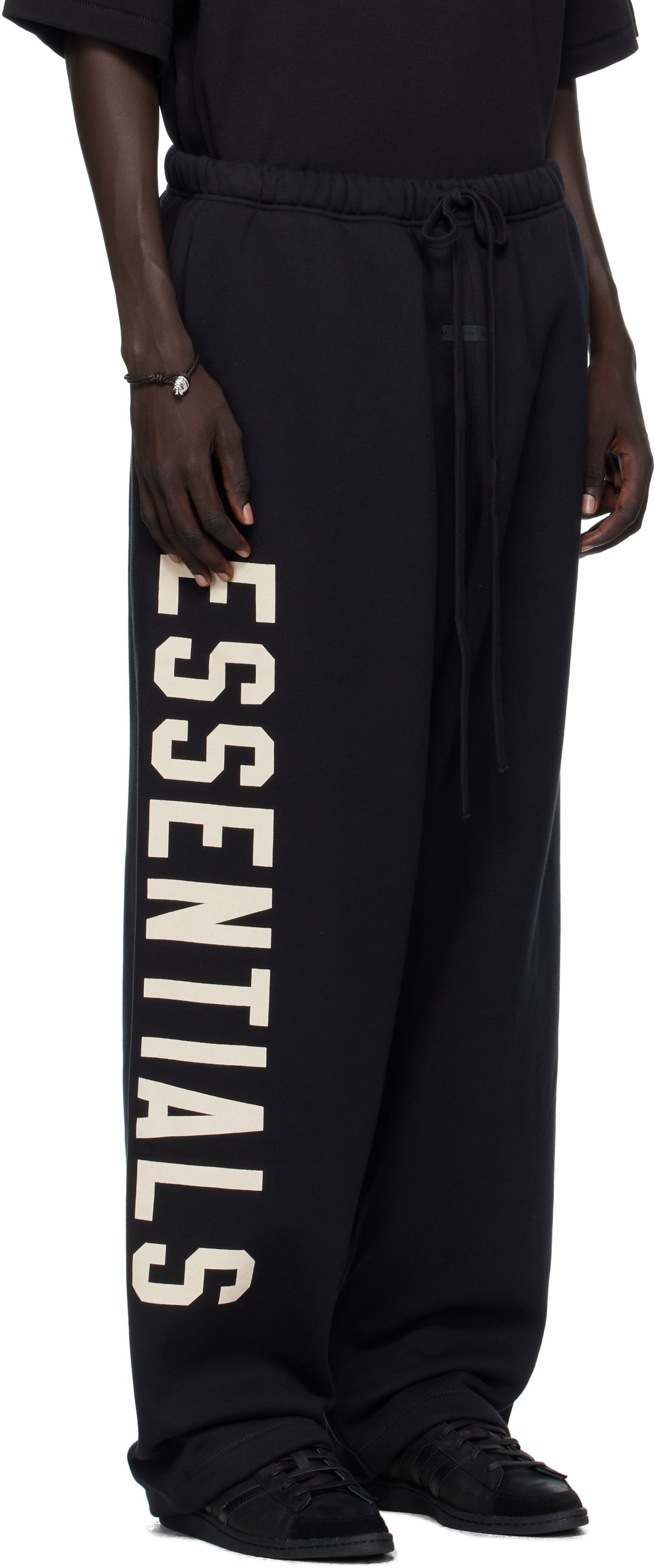 Спортни панталони Fear of God ESSENTIALS Lounge Fleece Sweatpants Черно | 130SP254320F, 1