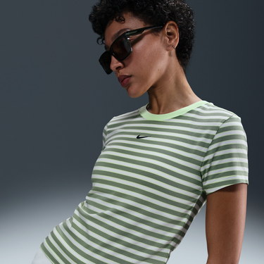 Тениска Nike Nike Sportswear Chill Knit Striped Slim-Fit T-Shirt Зелено | HF9524-360, 1