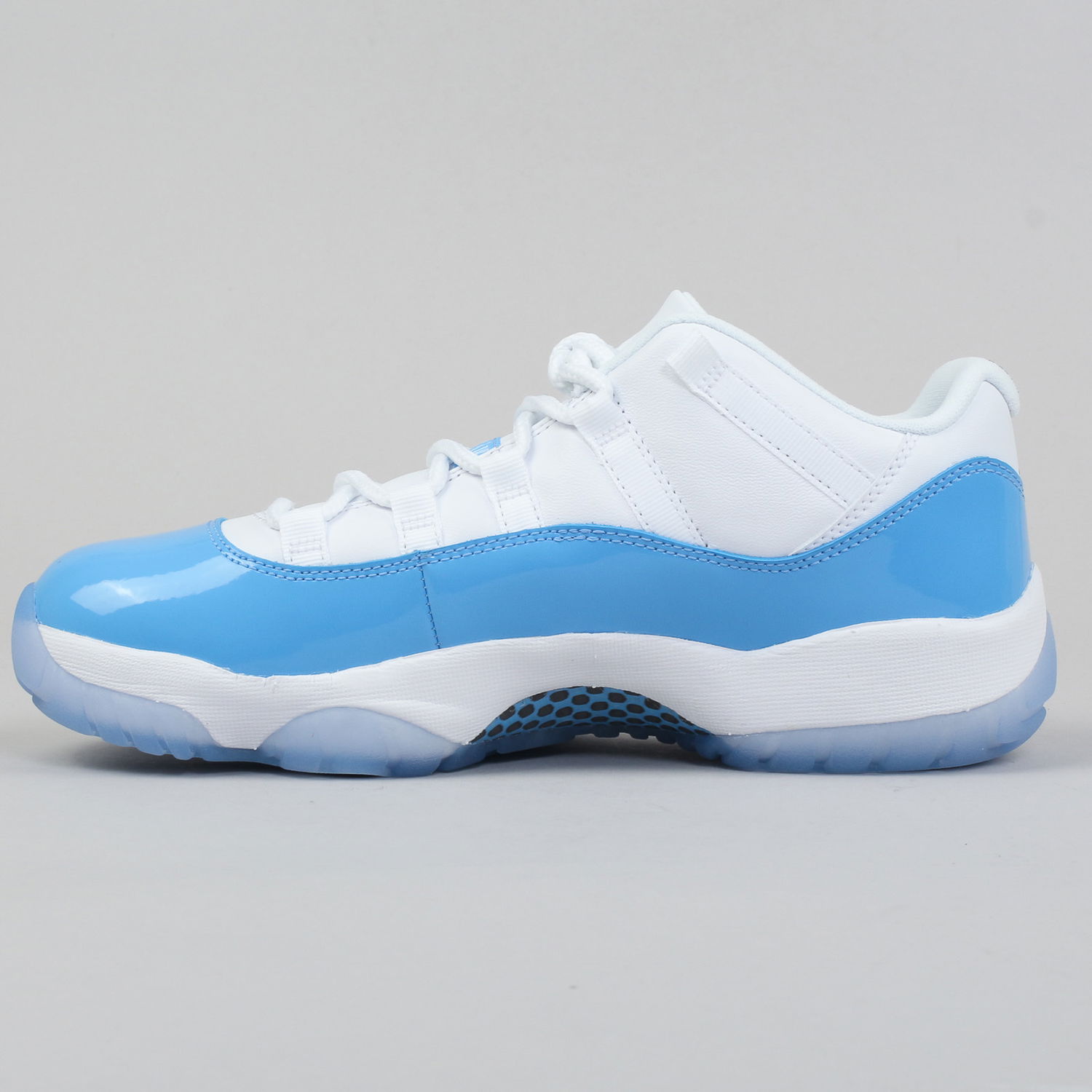 Кецове и обувки Jordan Air Jordan 11 Retro Low ''UNC'' Синьо | 528895-106, 0