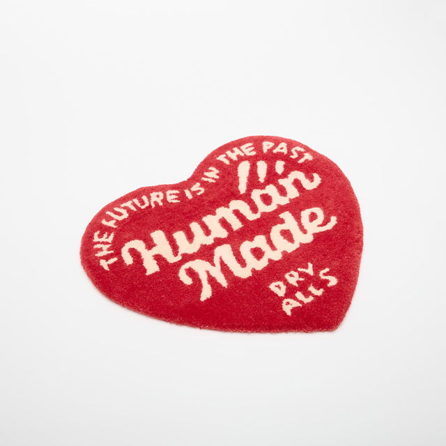 HUMAN MADE Small Heart Rug 'The Future Is In The Past Dry Alls'