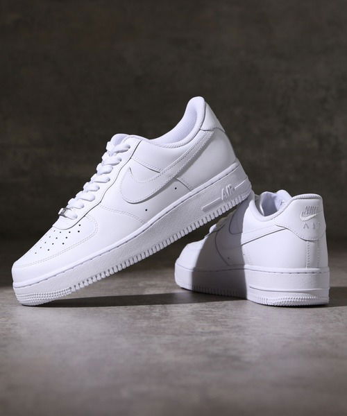 SneakerBouee